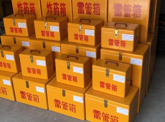 巨鹿玻璃钢雷管箱的使用寿命一般是多少？